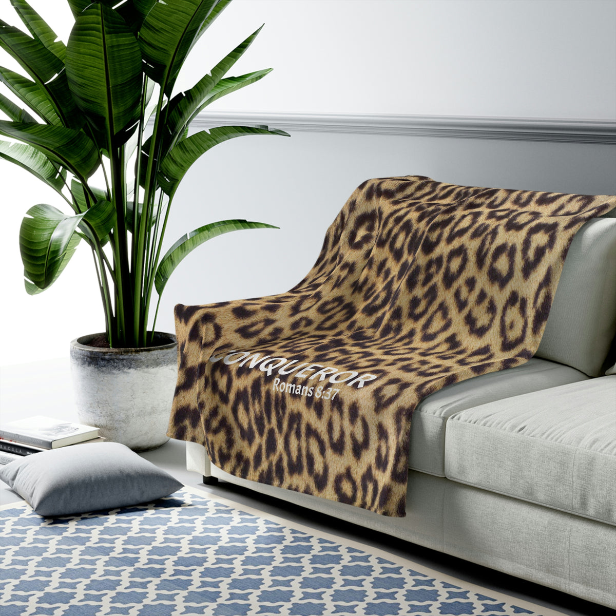 CONQUEROR Velveteen Plush Blanket